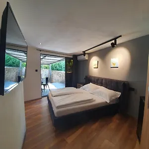 Miau Premium Apartment Selce